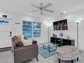 1165 SW 4th Ter, Pompano Beach FL 33060