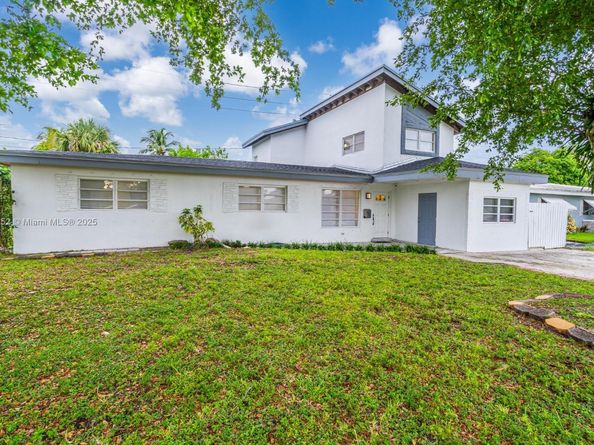 1165 SW 4th Ter, Pompano Beach FL 33060