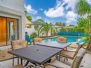 1165 SW 4th Ter, Pompano Beach FL 33060