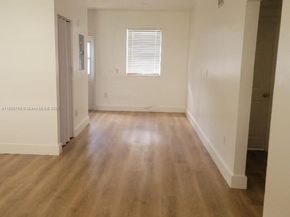 7710 Carlyle Ave, Miami Beach FL 33141