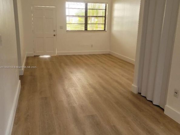7710 Carlyle Ave, Miami Beach FL 33141