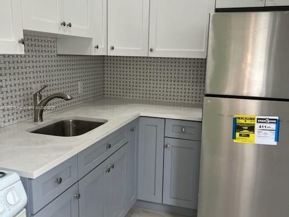 7710 Carlyle Ave, Miami Beach FL 33141