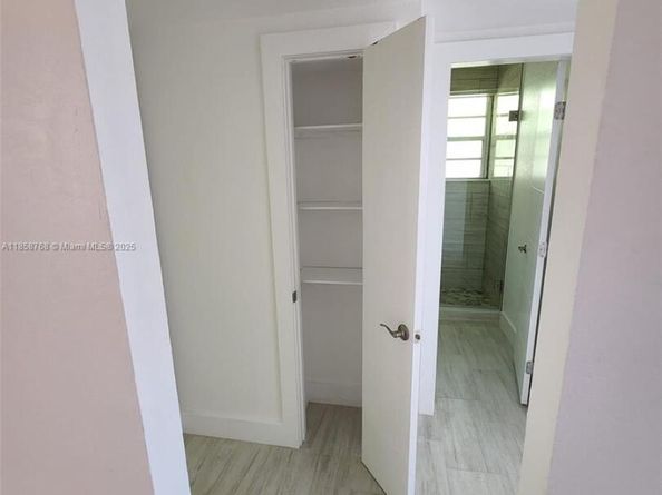 7710 Carlyle Ave, Miami Beach FL 33141