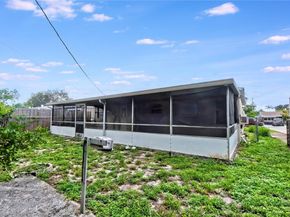 410 NW 52 St, Oakland Park FL 33309