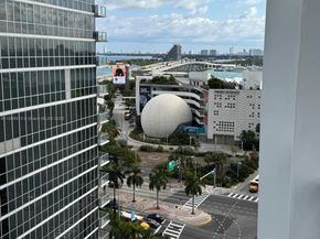 1040 Biscayne Blvd 1106, Miami FL 33132