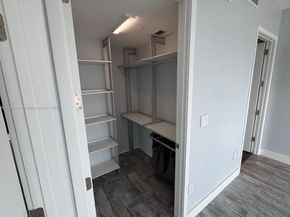 1040 Biscayne Blvd 1106, Miami FL 33132