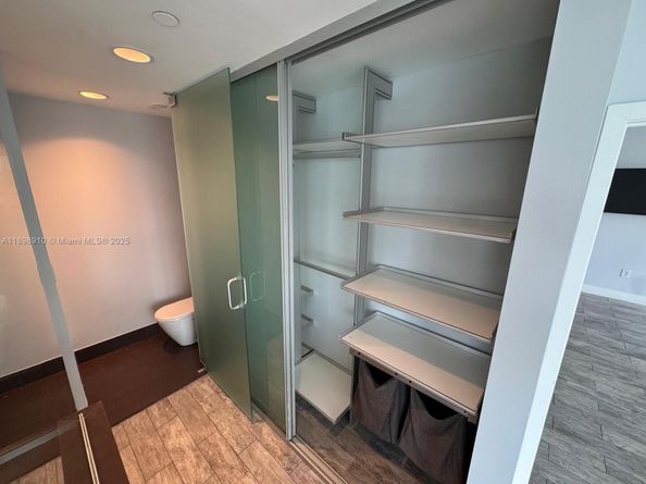 1040 Biscayne Blvd 1106, Miami FL 33132