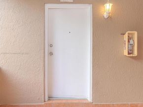 5698 W 25th Ct 5698, Hialeah FL 33016