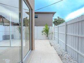 5698 W 25th Ct 5698, Hialeah FL 33016