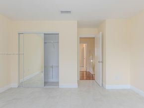 5698 W 25th Ct 5698, Hialeah FL 33016