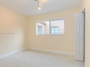 5698 W 25th Ct 5698, Hialeah FL 33016