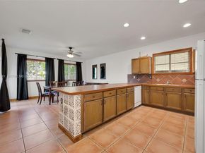 1350 NE 42nd Ave, Homestead FL 33033