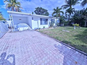 1720 SW 64th Ave