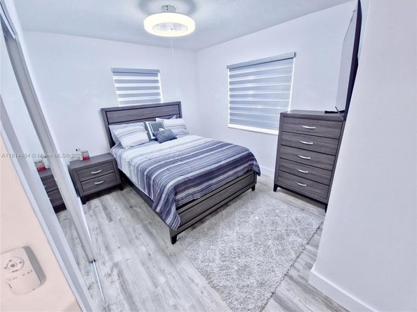 1720 SW 64th Ave, North Lauderdale FL 33068