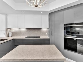 21200 Point Pl 1503 S.E Corner Turn Key, Aventura FL 33180