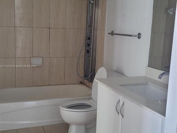 1750 N Bayshore Dr 3311, Miami FL 33132