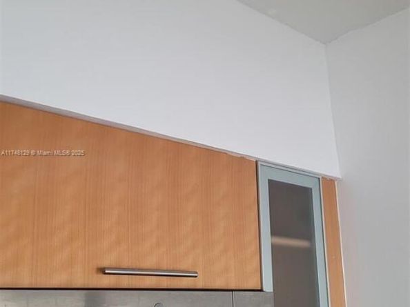 1750 N Bayshore Dr 3311, Miami FL 33132