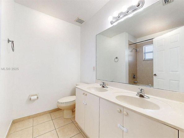 14162 SW 260 St 104, Homestead FL 33032