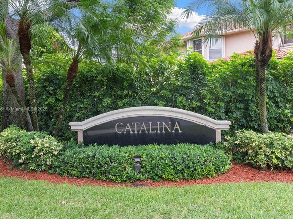 5920 NW 54th Cir, Coral Springs FL 33067
