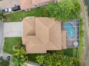 5920 NW 54th Cir, Coral Springs FL 33067
