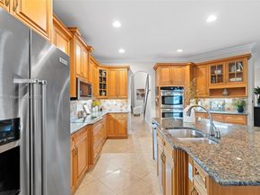 5920 NW 54th Cir, Coral Springs FL 33067