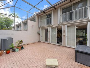 5208 NW 103rd Ave, Doral FL 33178