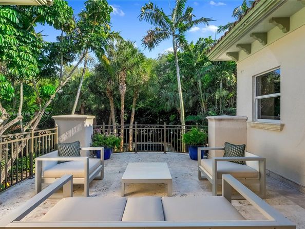 5100 SW 86th St, Miami FL 33143