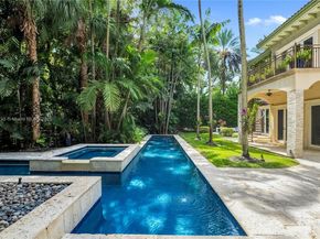 5100 SW 86th St, Miami FL 33143