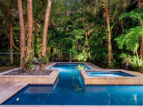 5100 SW 86th St, Miami FL 33143