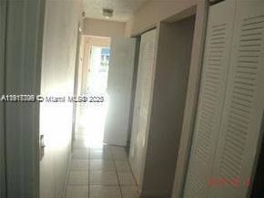 1318 White Pine Dr, Wellington FL 33414