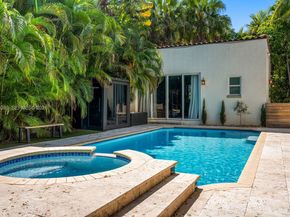 130 NE 45th St, Miami FL 33137