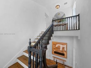 130 NE 45th St, Miami FL 33137