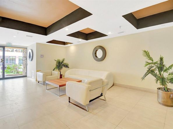2924 Collins Avenue 501, Miami Beach FL 33140