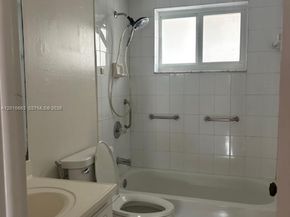 7740 Camino Real G306, Miami FL 33143