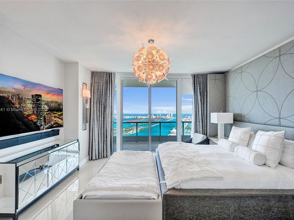 900 Biscayne Blvd 6107, Miami FL 33132