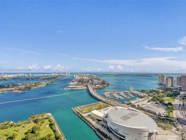 900 Biscayne Blvd 6107, Miami FL 33132