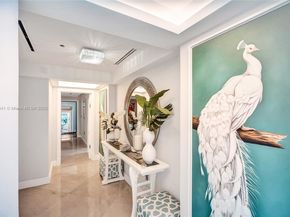 900 Biscayne Blvd 6107, Miami FL 33132