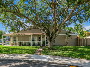 207 SW 159th Ter