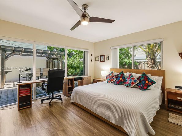 207 SW 159th Ter, Sunrise FL 33326