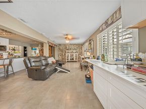 11041 NW 22nd St, Pembroke Pines FL 33026