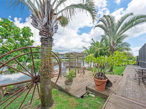 11041 NW 22nd St, Pembroke Pines FL 33026