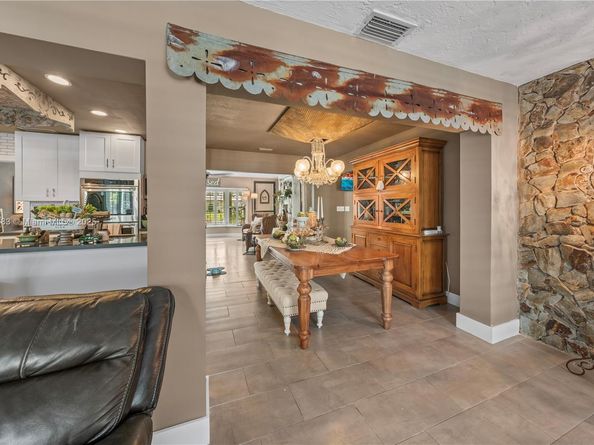 11041 NW 22nd St, Pembroke Pines FL 33026