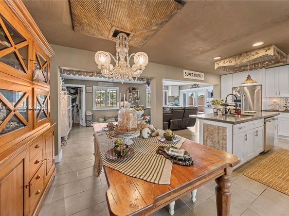 11041 NW 22nd St, Pembroke Pines FL 33026
