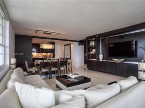 100 Lincoln Rd 647, Miami Beach FL 33139