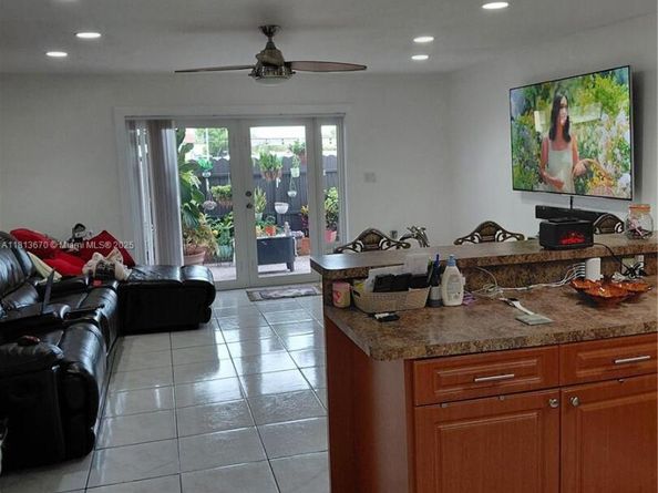 401 SW 109th Ave 26, Sweetwater FL 33174