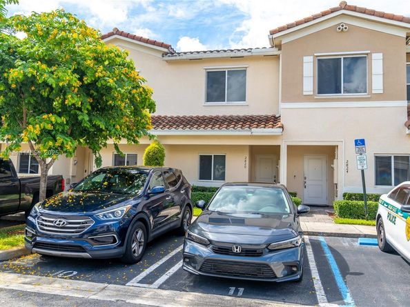 2820 NW 180th St, Miami Gardens FL 33056