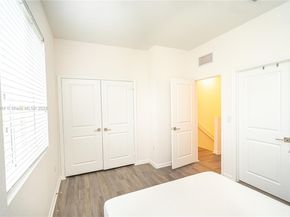 2820 NW 180th St, Miami Gardens FL 33056