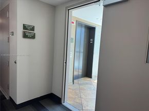 2641 N Flamingo Rd 1001N, Sunrise FL 33323