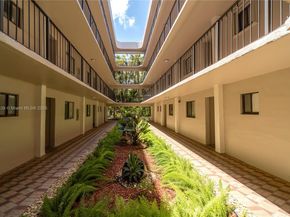 8400 SW 133rd Ave Rd 212, Miami FL 33183