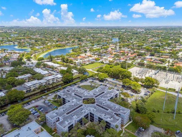 8400 SW 133rd Ave Rd 212, Miami FL 33183